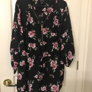 BLACK FLOWERED BLOUSE